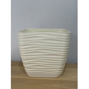 Сучасні вазони Form Plastic Square Wave Кремовий